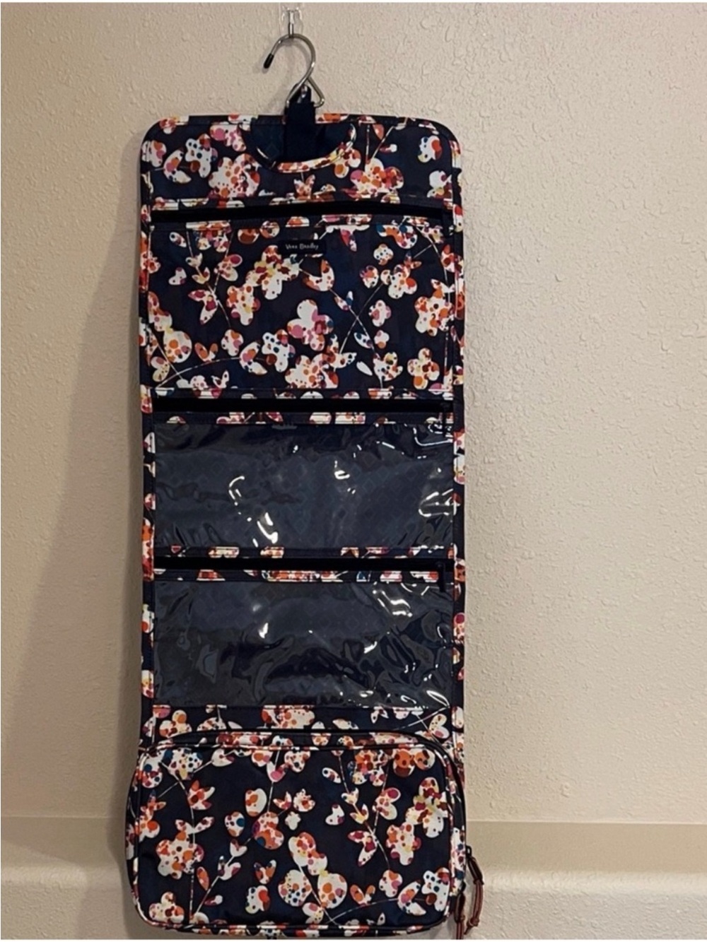 Vera Bradley Lighten Up Hanging Travel Organizer Cut Vines/Navy - Picture 3 of 8